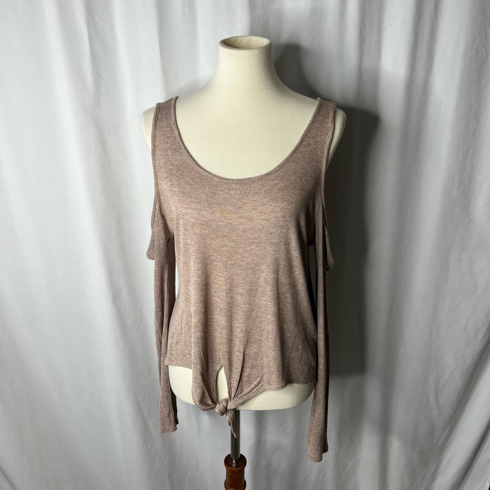 Raggs II Riches Cold Shoulder Beige Tie-Front Ribbed Top - Large